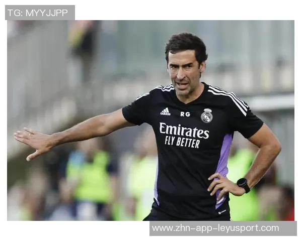 皇马留守8名一线队球员与卡斯蒂亚队员共同训练提升默契