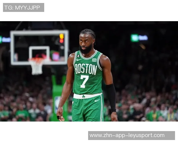 杰伦布朗雷打不动30表现出色但开拓者却切断了他与队友的联系 杰伦布朗雷打不动30表现出色但开拓者却切断了他与队友的联系