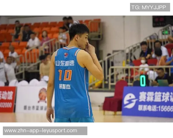 谢智杰首度实现15分5篮板5助攻佳绩CBA第十二轮精彩回顾